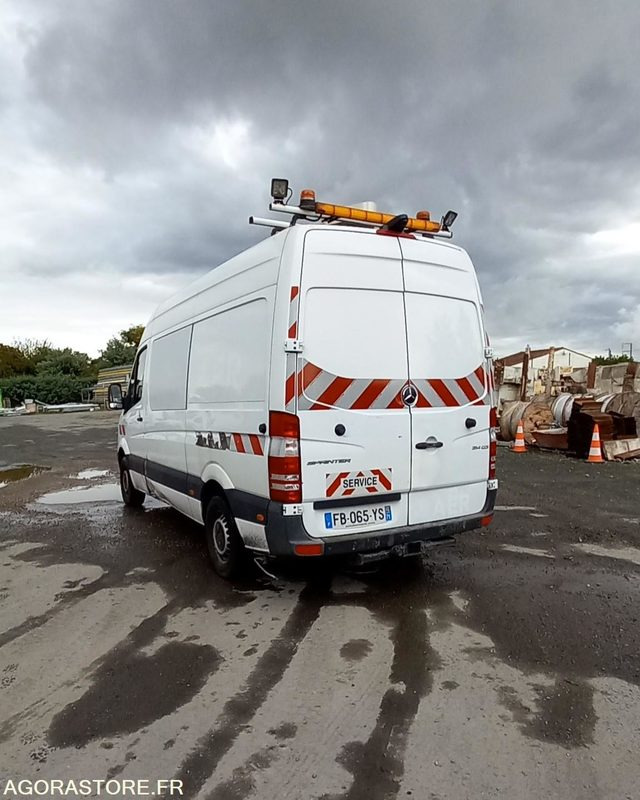MERCEDES SPRINTER diesel - Année 2018 - 349.100km - فان: صورة 3 MERCEDES SPRINTER diesel - Année 2018 - 349.100km - فان: صورة 3