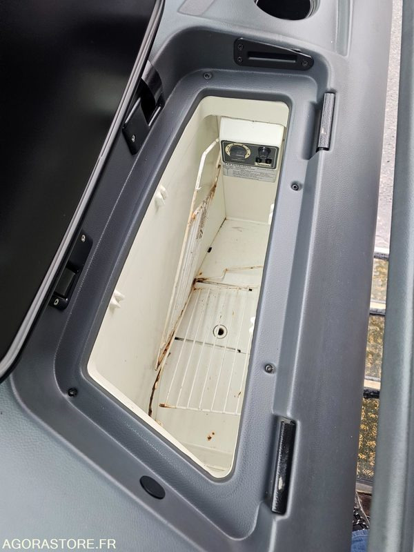 تأجير  MERCEDES TOURISMO - 2012 - 995000KM - CD701SH MERCEDES TOURISMO - 2012 - 995000KM - CD701SH: صورة 12