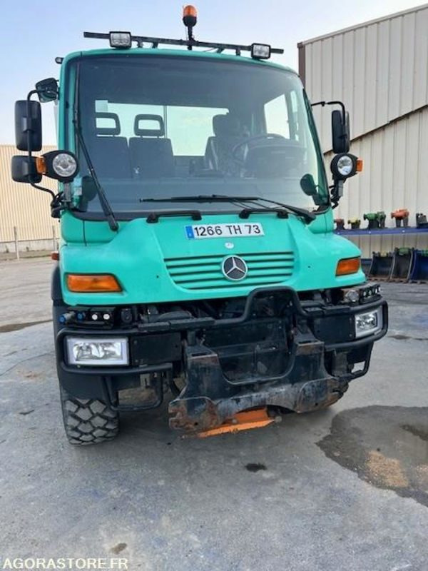 MERCEDES UNIMOG U300C VERSION COMMUNALE 2000 97652 KM - سيارة خدمات/ سيارة خاصة: صورة 1 MERCEDES UNIMOG U300C VERSION COMMUNALE 2000 97652 KM - سيارة خدمات/ سيارة خاصة: صورة 1