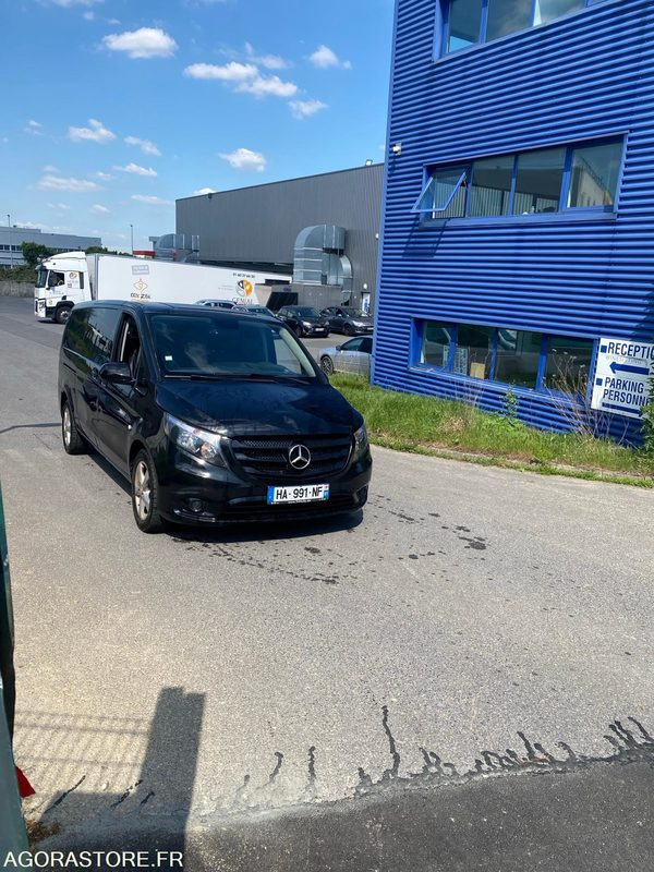 MERCEDES VITO 9 PLACES - 2019 - 480 000km - حافلة صغيرة, ميكروباص: صورة 3 MERCEDES VITO 9 PLACES - 2019 - 480 000km - حافلة صغيرة, ميكروباص: صورة 3