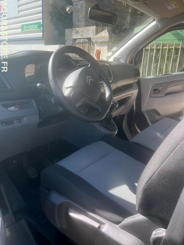 MINIBUS CITROEN JUMPY SPACETOURER 1.5L BHDI - 4 portes - 2019 - 182 000km - حافلة صغيرة, ميكروباص: صورة 4 MINIBUS CITROEN JUMPY SPACETOURER 1.5L BHDI - 4 portes - 2019 - 182 000km - حافلة صغيرة, ميكروباص: صورة 4
