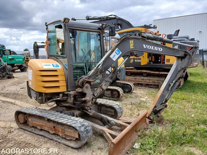MINIPELLE VOLVO EC 35 C - 2015 / 5193 HEURES - حفار صغير: صورة 2 MINIPELLE VOLVO EC 35 C - 2015 / 5193 HEURES - حفار صغير: صورة 2