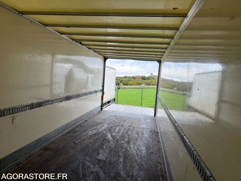 Mercedes Antos 1824 caisson hayon dhollandia 3t - 193000km-2017 - شاحنة: صورة 5 Mercedes Antos 1824 caisson hayon dhollandia 3t - 193000km-2017 - شاحنة: صورة 5