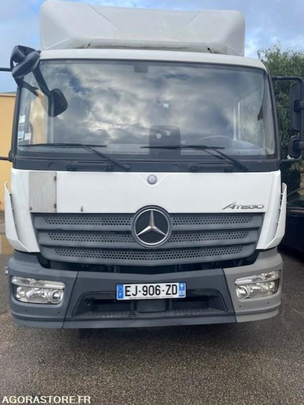 Mercedes Atego 2017 Boite automatique - شاحنة: صورة 1 Mercedes Atego 2017 Boite automatique - شاحنة: صورة 1