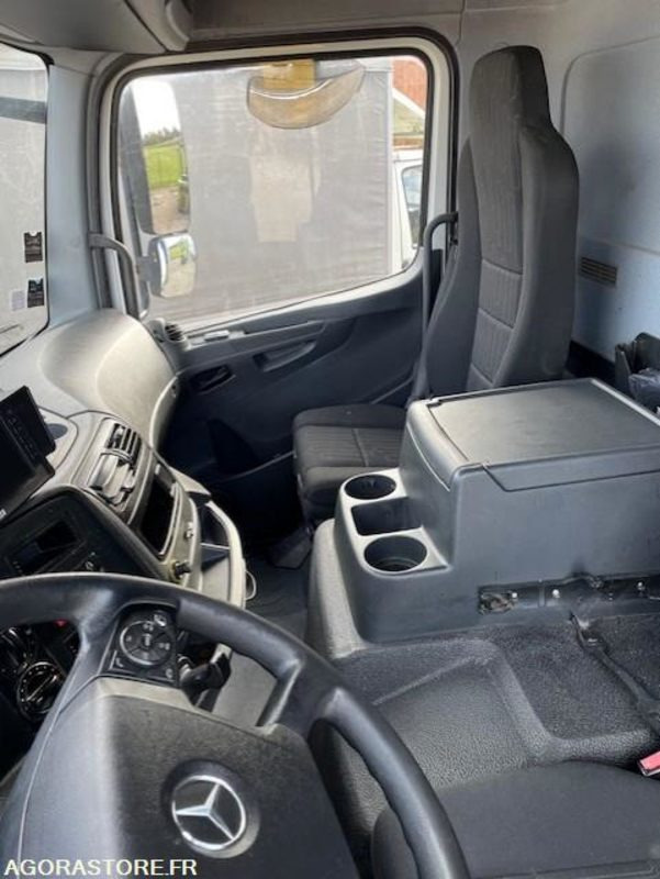 Mercedes Atego 2017 Boite automatique - شاحنة: صورة 3 Mercedes Atego 2017 Boite automatique - شاحنة: صورة 3