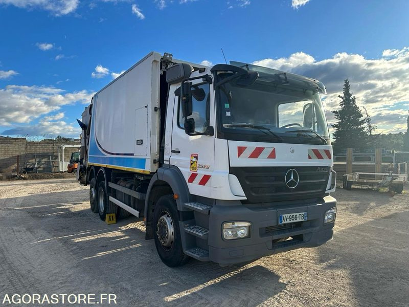 Mercedes Axor 2529 - 2010 - شاحنة قمامة: صورة 3 Mercedes Axor 2529 - 2010 - شاحنة قمامة: صورة 3