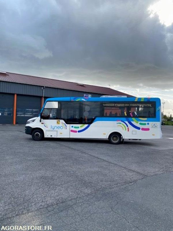 Minibus INDCAR MOBI LOW ENTRY - 27 places - PMR - حافلة صغيرة, ميكروباص: صورة 3 Minibus INDCAR MOBI LOW ENTRY - 27 places - PMR - حافلة صغيرة, ميكروباص: صورة 3