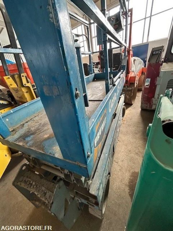 NACELLE CISEAUX GENIE GS-2032 423 HRS 2006 - مرفاع مقصي: صورة 3 NACELLE CISEAUX GENIE GS-2032 423 HRS 2006 - مرفاع مقصي: صورة 3