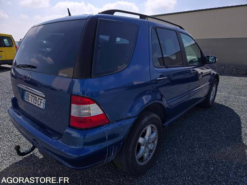 NIORT - MERCEDES ML 400 CDI BVA BI TURBO 4.00L 250 CH PEINTURE NEUVE 2025 - سيارة: صورة 4 NIORT - MERCEDES ML 400 CDI BVA BI TURBO 4.00L 250 CH PEINTURE NEUVE 2025 - سيارة: صورة 4