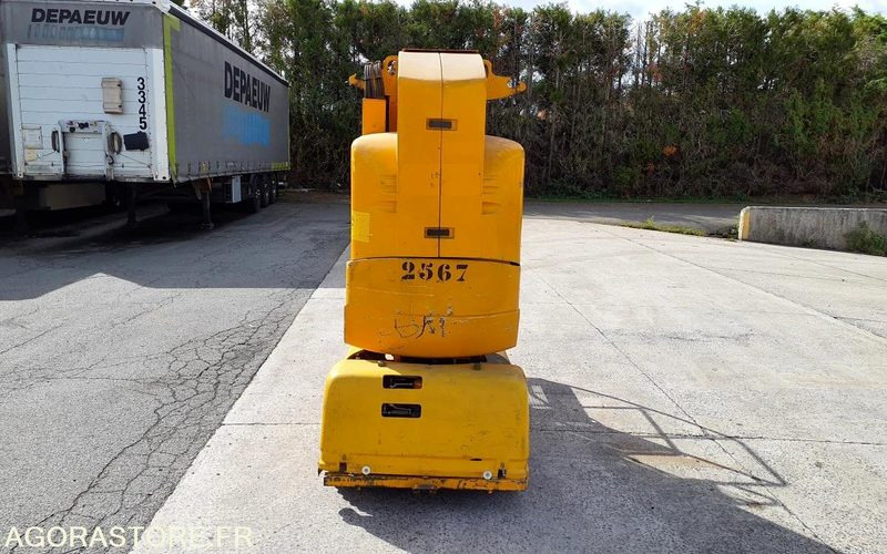 Nacelle électrique Toucan mat Vertical JLG 1100 A - منصة جومحمولةية: صورة 4 Nacelle électrique Toucan mat Vertical JLG 1100 A - منصة جومحمولةية: صورة 4