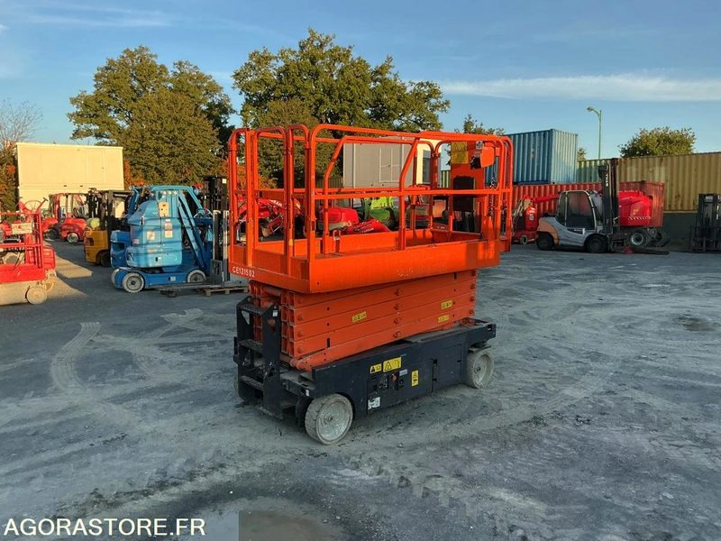 Nacelle electrique à ciseaux 12 m GENIE GS3246 - مرفاع مقصي: صورة 1 Nacelle electrique à ciseaux 12 m GENIE GS3246 - مرفاع مقصي: صورة 1