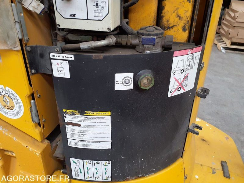 Nacelles à mât vertical GROVE TOUCAN 861 - منصة جومحمولةية: صورة 4 Nacelles à mât vertical GROVE TOUCAN 861 - منصة جومحمولةية: صورة 4