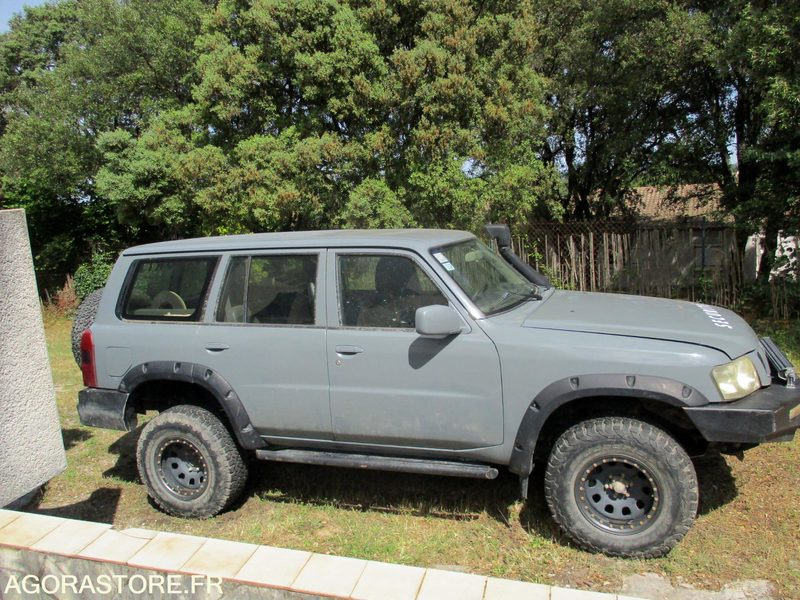 Nissan Patrol Y61 Station Wagon moteur 6 cylindres 4.2 Turbo Diesel 160cv BM5 - آلات أخرى: صورة 4 Nissan Patrol Y61 Station Wagon moteur 6 cylindres 4.2 Turbo Diesel 160cv BM5 - آلات أخرى: صورة 4