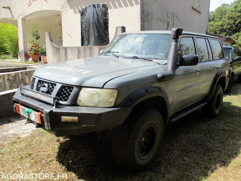 Nissan Patrol Y61 Station Wagon moteur 6 cylindres 4.2 Turbo Diesel 160cv BM5 - آلات أخرى: صورة 1 Nissan Patrol Y61 Station Wagon moteur 6 cylindres 4.2 Turbo Diesel 160cv BM5 - آلات أخرى: صورة 1