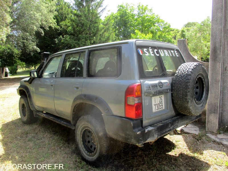 Nissan Patrol Y61 Station Wagon moteur 6 cylindres 4.2 Turbo Diesel 160cv BM5 - آلات أخرى: صورة 5 Nissan Patrol Y61 Station Wagon moteur 6 cylindres 4.2 Turbo Diesel 160cv BM5 - آلات أخرى: صورة 5