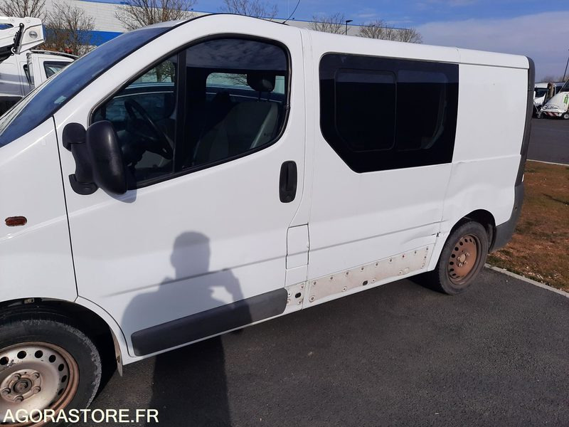 OPEL VIVARO - 2011 - 112 800KM - فان: صورة 3 OPEL VIVARO - 2011 - 112 800KM - فان: صورة 3