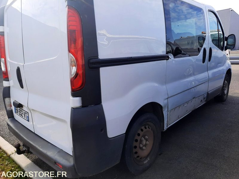 OPEL VIVARO - 2011 - 112 800KM - فان: صورة 5 OPEL VIVARO - 2011 - 112 800KM - فان: صورة 5