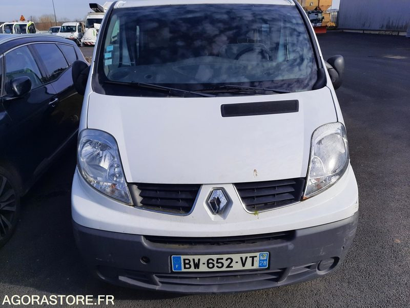 OPEL VIVARO - 2011 - 112 800KM - فان: صورة 2 OPEL VIVARO - 2011 - 112 800KM - فان: صورة 2