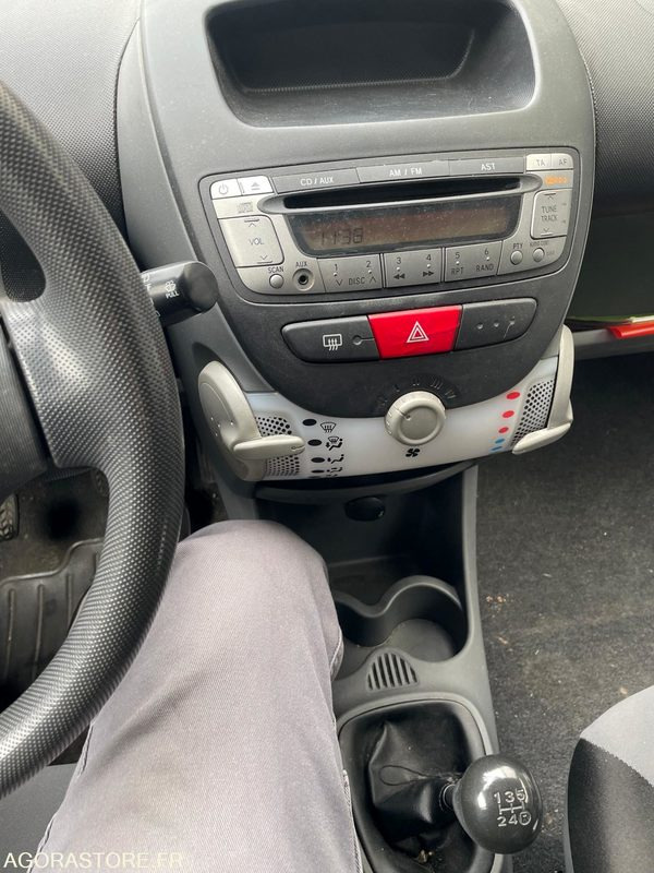 PEUGEOT 107 BE-791-GB - سيارة: صورة 5 PEUGEOT 107 BE-791-GB - سيارة: صورة 5