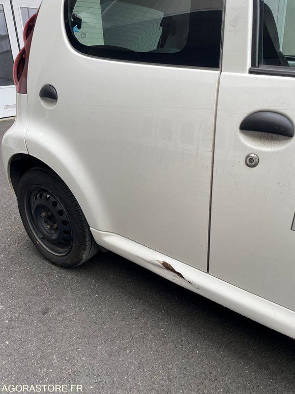 PEUGEOT 107 CL-586-LQ - سيارة: صورة 5 PEUGEOT 107 CL-586-LQ - سيارة: صورة 5