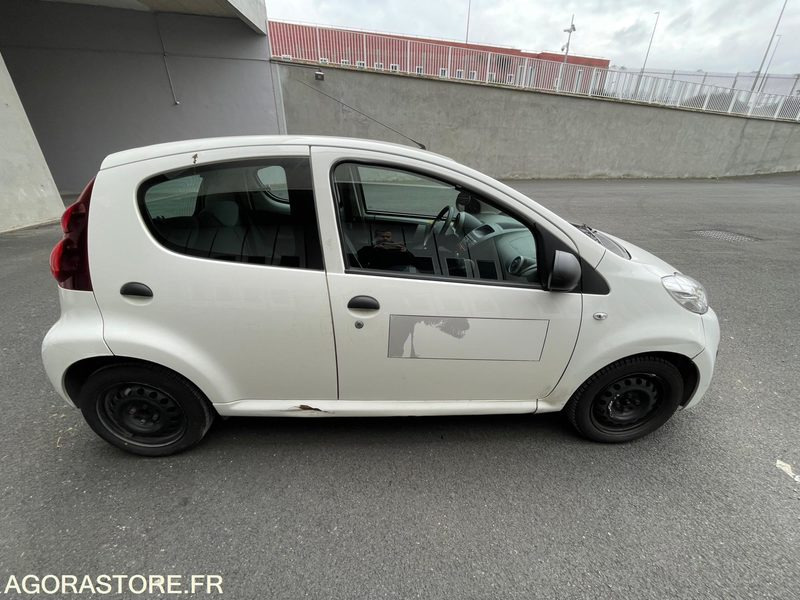 PEUGEOT 107 CL-586-LQ - سيارة: صورة 4 PEUGEOT 107 CL-586-LQ - سيارة: صورة 4