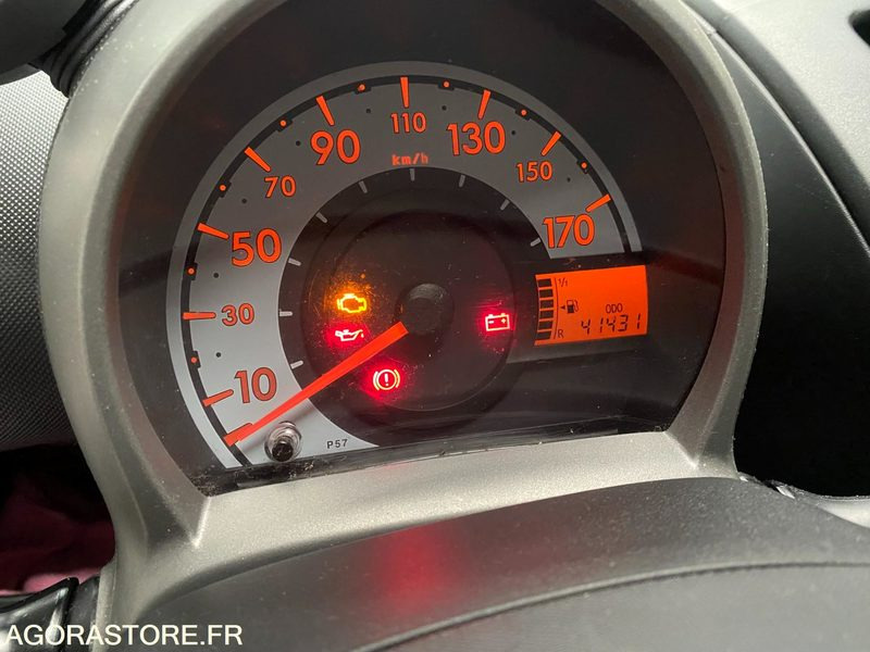 PEUGEOT 107 - سيارة: صورة 3 PEUGEOT 107 - سيارة: صورة 3