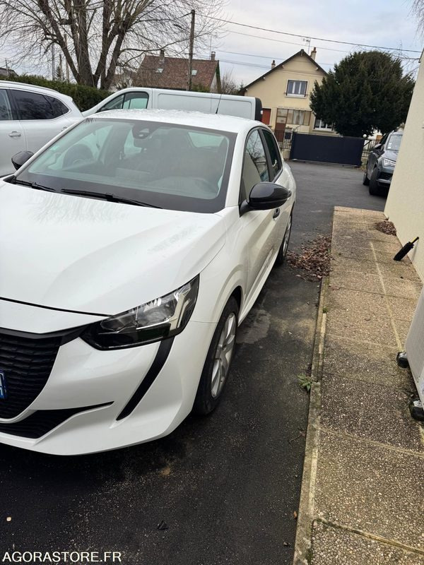 PEUGEOT - 208 - 2022 / 88000 KM - سيارة: صورة 2 PEUGEOT - 208 - 2022 / 88000 KM - سيارة: صورة 2