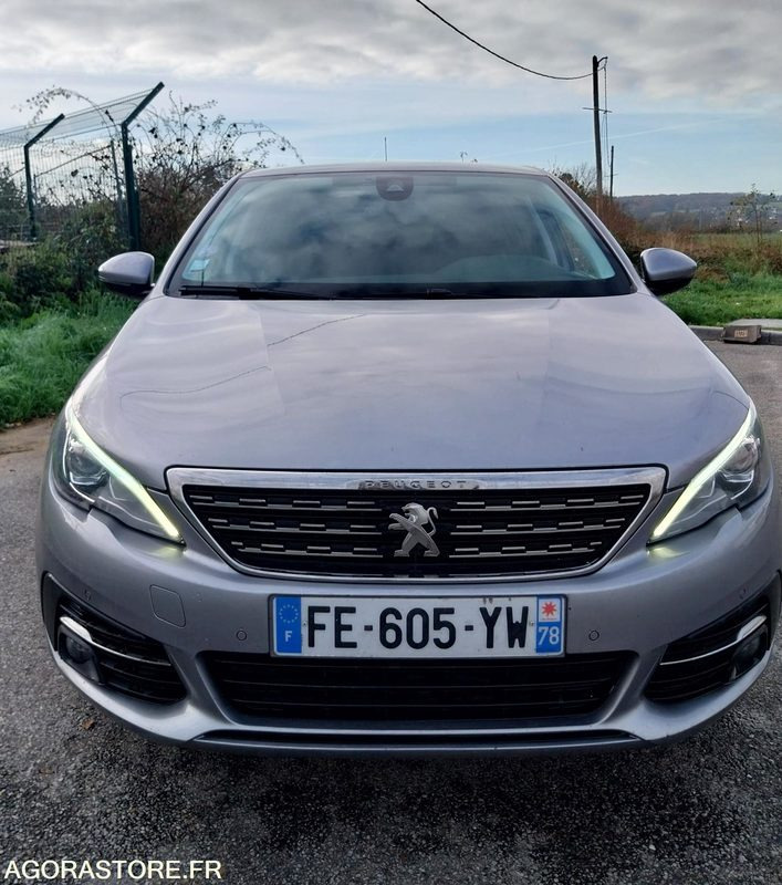 PEUGEOT 308 phase II - 110ch - 2019 - 172160km - ESSENCE - سيارة: صورة 3 PEUGEOT 308 phase II - 110ch - 2019 - 172160km - ESSENCE - سيارة: صورة 3