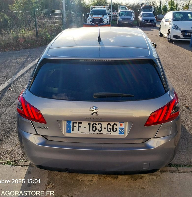 سيارة PEUGEOT 308 phase II - 110ch - 2019 - 88946km - ESSENCE: صورة 8 سيارة PEUGEOT 308 phase II - 110ch - 2019 - 88946km - ESSENCE: صورة 8