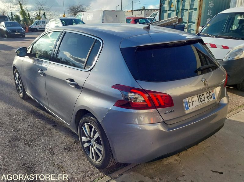 سيارة PEUGEOT 308 phase II - 110ch - 2019 - 88946km - ESSENCE: صورة 6 سيارة PEUGEOT 308 phase II - 110ch - 2019 - 88946km - ESSENCE: صورة 6