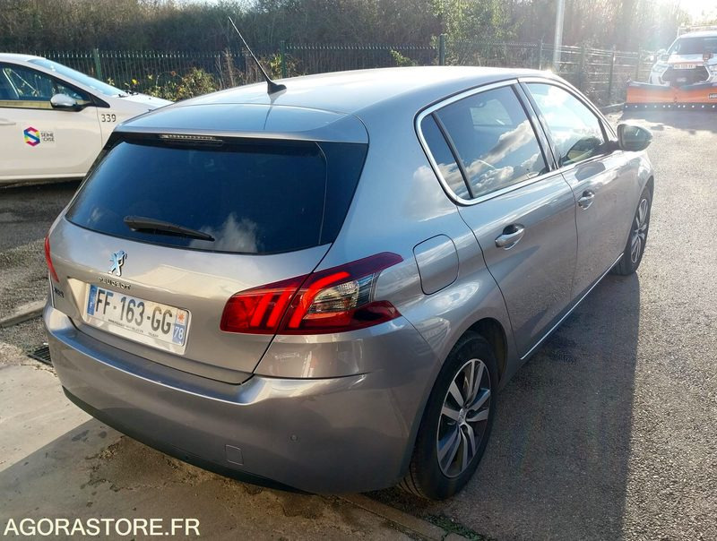 سيارة PEUGEOT 308 phase II - 110ch - 2019 - 88946km - ESSENCE: صورة 7 سيارة PEUGEOT 308 phase II - 110ch - 2019 - 88946km - ESSENCE: صورة 7