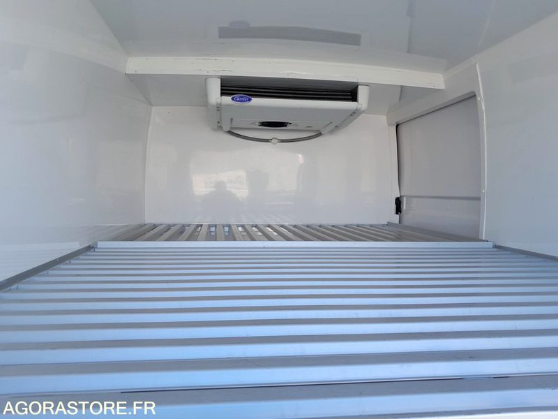 PEUGEOT BOXER FRIGORIFIQUE - 2021 - 26748 km - شاحنة توصيل مبردة: صورة 5 PEUGEOT BOXER FRIGORIFIQUE - 2021 - 26748 km - شاحنة توصيل مبردة: صورة 5
