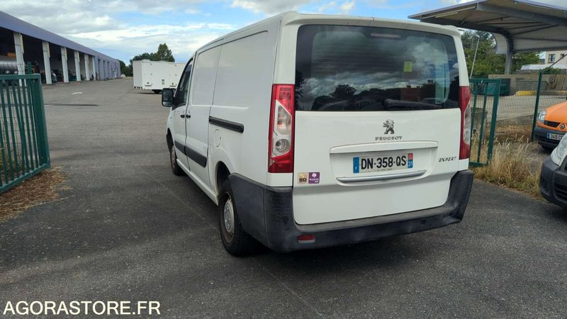 PEUGEOT EXPERT 178905kms - 2015 - فان: صورة 2 PEUGEOT EXPERT 178905kms - 2015 - فان: صورة 2