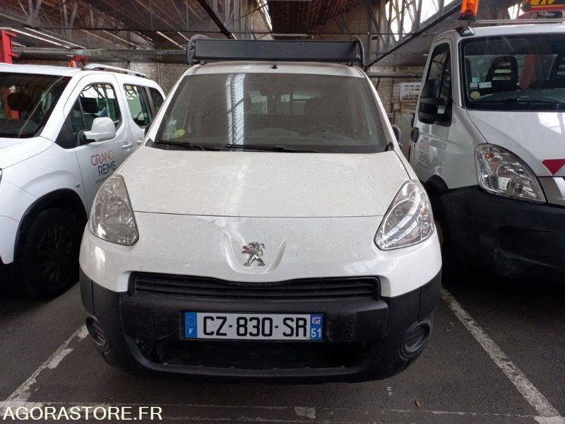 PEUGEOT PARTNER CZ-830-SR - فان المدمجة: صورة 2 PEUGEOT PARTNER CZ-830-SR - فان المدمجة: صورة 2