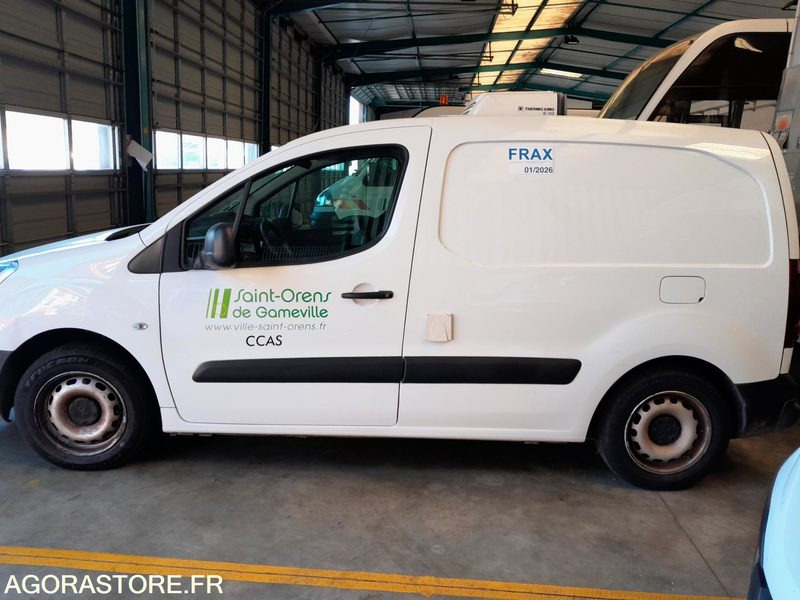PEUGEOT PARTNER II 1.6 Vti 50026 kms 2016 frigo - فان المدمجة: صورة 4 PEUGEOT PARTNER II 1.6 Vti 50026 kms 2016 frigo - فان المدمجة: صورة 4