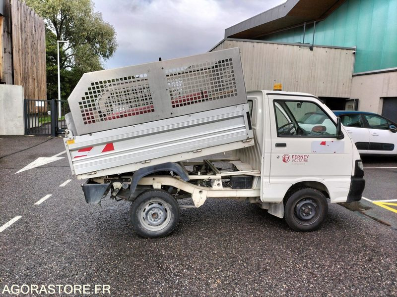 PIAGGIO PORTER - قلاب صغير: صورة 5 PIAGGIO PORTER - قلاب صغير: صورة 5