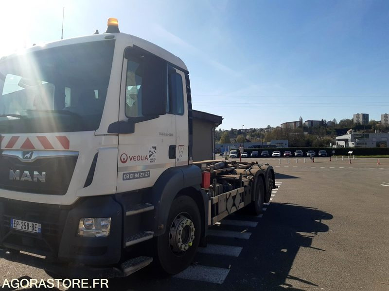 PORTEUR AMPLIROLL MAN - BRAS MARREL - 2017 - 271697 Km - (R52433) - شاحنة برافعة خطافية: صورة 3 PORTEUR AMPLIROLL MAN - BRAS MARREL - 2017 - 271697 Km - (R52433) - شاحنة برافعة خطافية: صورة 3