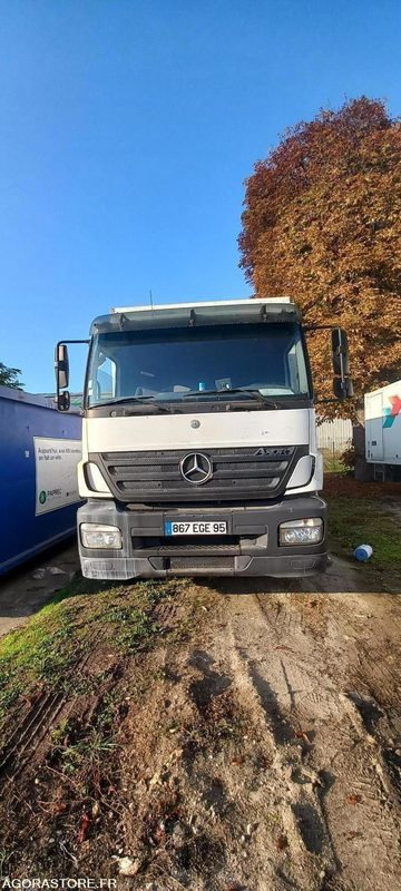 PORTEUR MERCEDES - 2006 - 581398 Kms - شاحنة صندوقية: صورة 2 PORTEUR MERCEDES - 2006 - 581398 Kms - شاحنة صندوقية: صورة 2