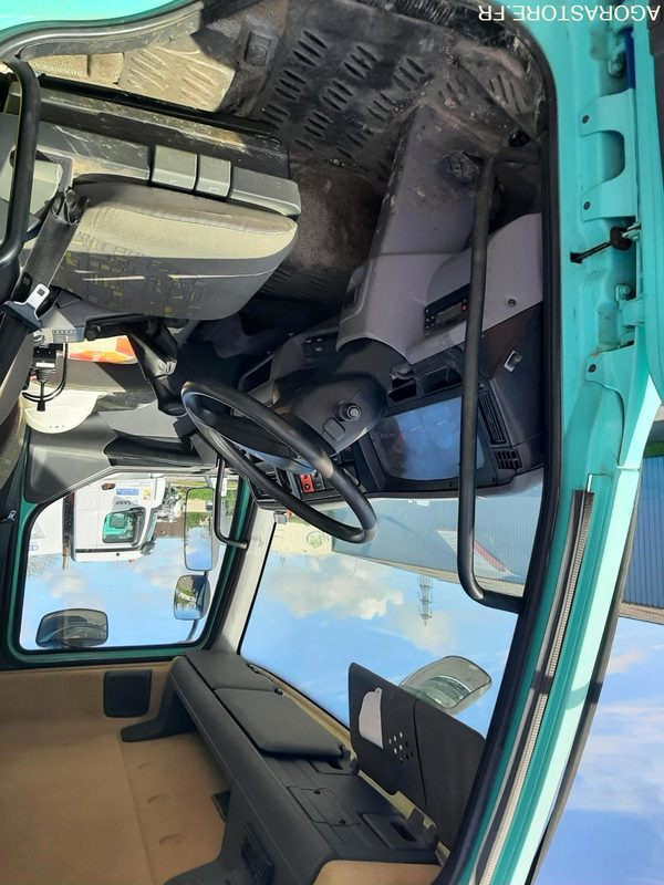 PORTEUR MULTIBENNE RENAULT EX-742-KK 2003 123 000 KM - شاحنة: صورة 3 PORTEUR MULTIBENNE RENAULT EX-742-KK 2003 123 000 KM - شاحنة: صورة 3