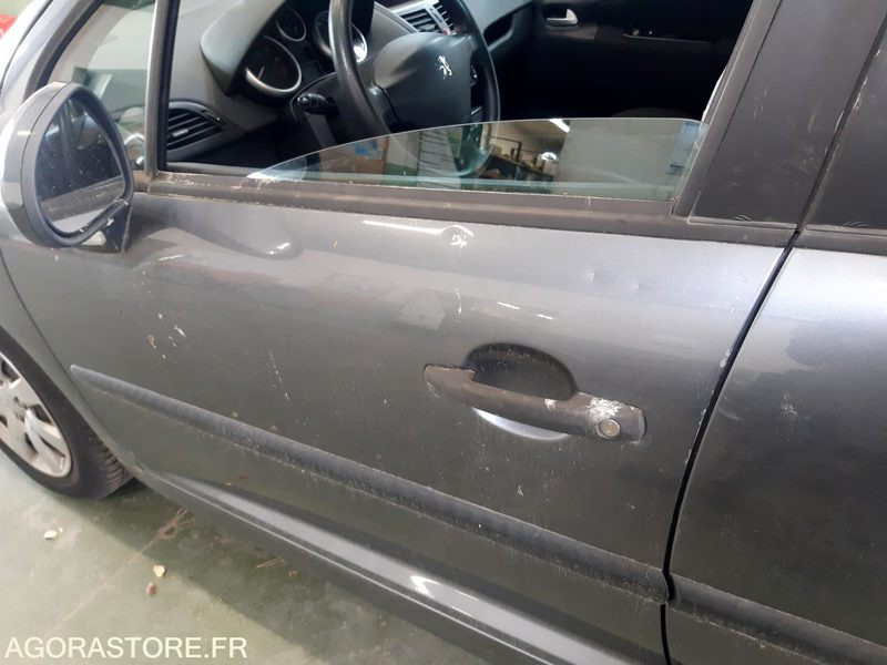 Peugeot 207 1.4 l essence - سيارة: صورة 3 Peugeot 207 1.4 l essence - سيارة: صورة 3