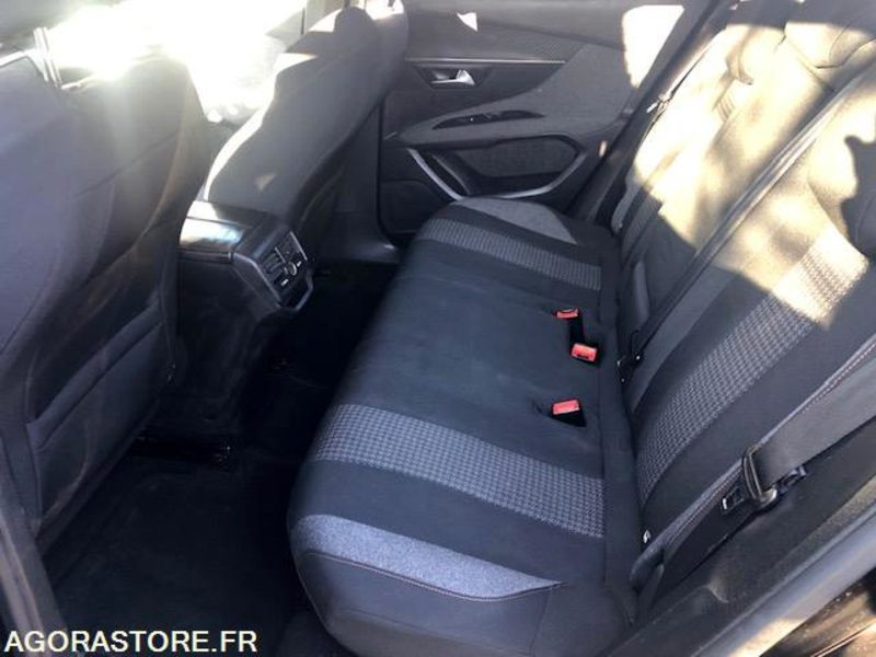 Peugeot 3008 BlueHdi 120 S&S Allure Business BOITE AUTO EAT8 - Courroie faite - سيارة: صورة 5 Peugeot 3008 BlueHdi 120 S&S Allure Business BOITE AUTO EAT8 - Courroie faite - سيارة: صورة 5