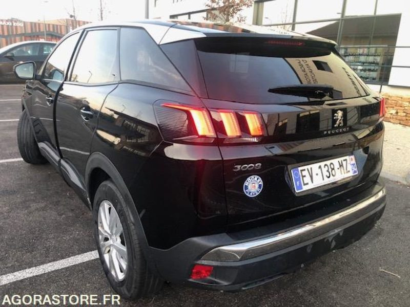 Peugeot 3008 BlueHdi 120 S&S Allure Business BOITE AUTO EAT8 - Courroie faite - سيارة: صورة 4 Peugeot 3008 BlueHdi 120 S&S Allure Business BOITE AUTO EAT8 - Courroie faite - سيارة: صورة 4