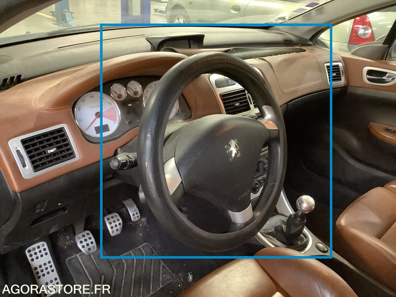 Peugeot 307 CC 2.0 16V - كابريوليه: صورة 3 Peugeot 307 CC 2.0 16V - كابريوليه: صورة 3