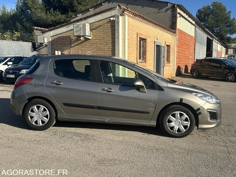 Peugeot 308 - سيارة: صورة 2 Peugeot 308 - سيارة: صورة 2