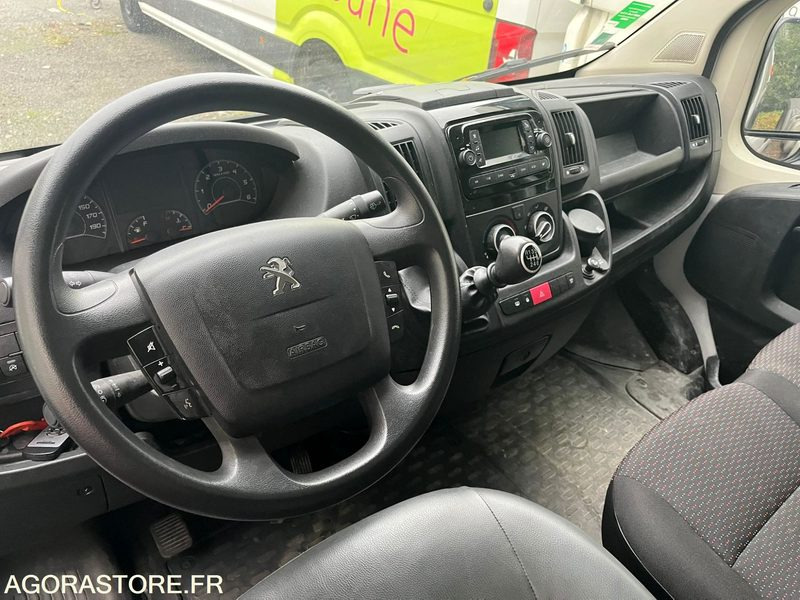 Peugeot Boxer 165CV L2H2 avec Hayon et Galerie - 2023 - 90000 Kms - فان: صورة 4 Peugeot Boxer 165CV L2H2 avec Hayon et Galerie - 2023 - 90000 Kms - فان: صورة 4