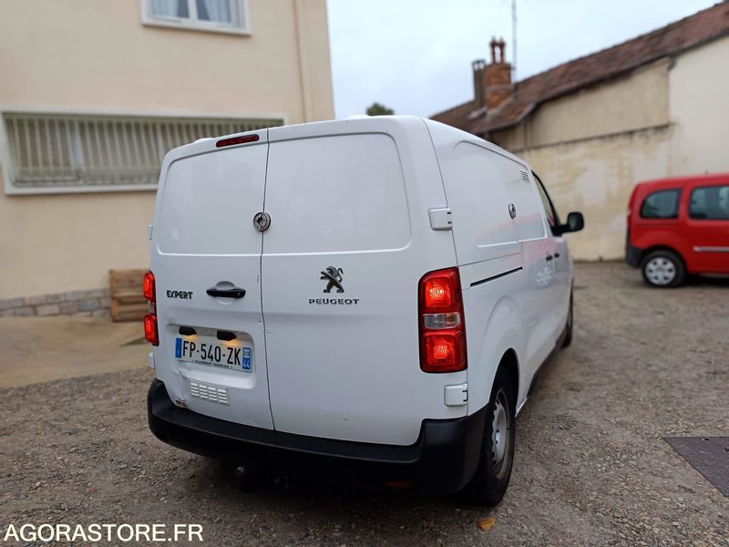 Peugeot Expert Fourgon 1.5 BLUEHDI 120 S&S Premium - 2020 - 200600KMS - فان: صورة 5 Peugeot Expert Fourgon 1.5 BLUEHDI 120 S&S Premium - 2020 - 200600KMS - فان: صورة 5