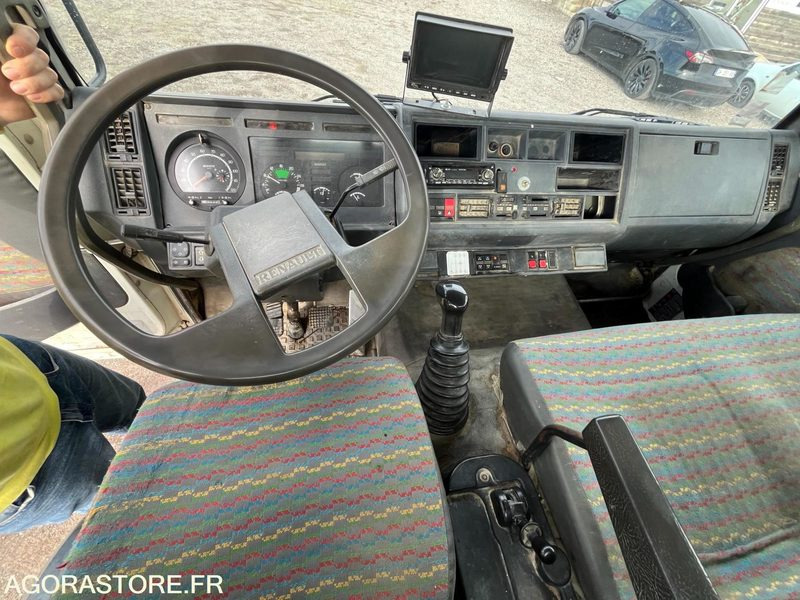 Poid lourd Renault Midlum 180 – Ampliroll / Polybenne – 1995 – 414 000 km - شاحنة: صورة 5 Poid lourd Renault Midlum 180 – Ampliroll / Polybenne – 1995 – 414 000 km - شاحنة: صورة 5