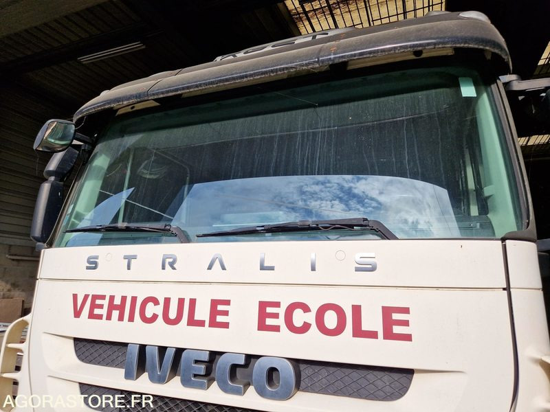 شاحنة Porteur Benne Grue Iveco 310 E5 - 2008 - 140755 Kms - DW524GX: صورة 9 شاحنة Porteur Benne Grue Iveco 310 E5 - 2008 - 140755 Kms - DW524GX: صورة 9