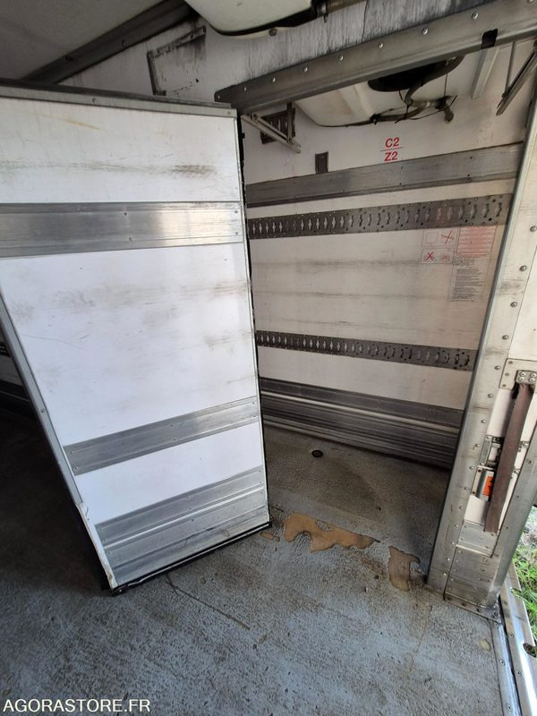تأجير  Porteur Volvo frigo Porteur Volvo frigo: صورة 12