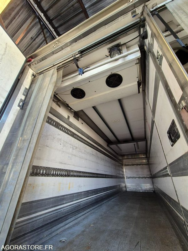 تأجير  Porteur Volvo frigo Porteur Volvo frigo: صورة 14